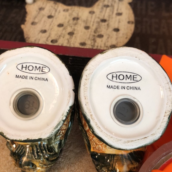 Awesome HOME Brand 🐓 Rooster/Chicken Farmhouse Salt Pepper Shakers Set Rustic - Picture 3 of 3